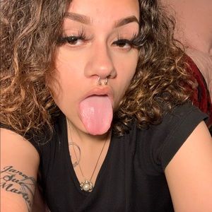 Meet your Posher, Heidi